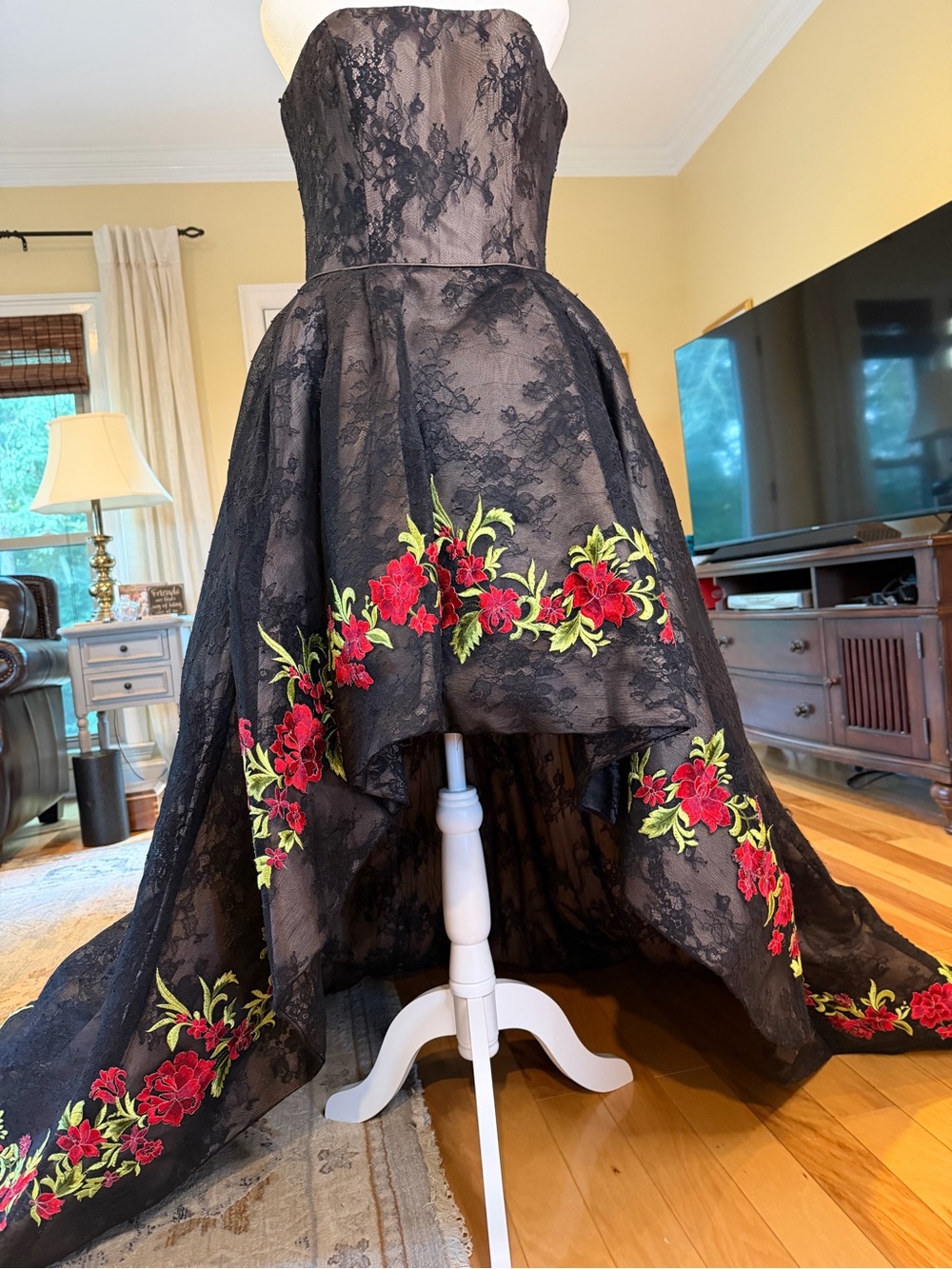 Sherri Hill 51834 High Low Black Lace Embroidered Floral Prom Dress Gown Size 4 - Picture 6 of 15